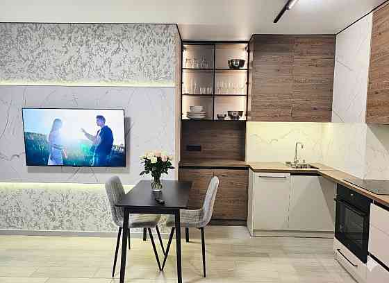 Продаж Квартира 1-кімнатна, 14/26 поверх на Вірменська вул., д. 8 Київ