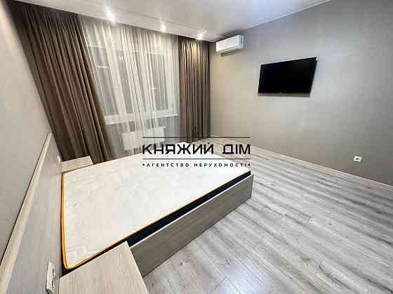 Оренда Квартира 1-кімнатна, 3/26 поверх на Краковская ул. Kiev