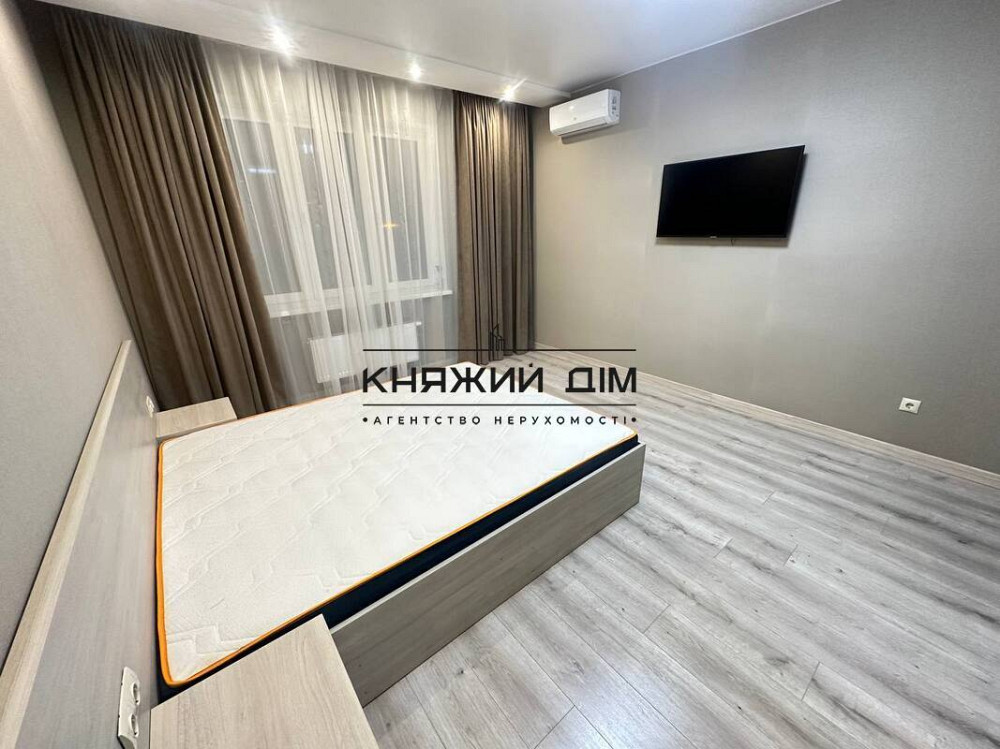 Оренда Квартира 1-кімнатна, 3/26 поверх на Краковская ул. Kiev - photo 1