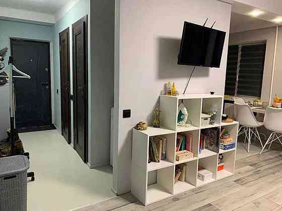 Оренда Квартира 2-кімнатна, 4/5 поверх на бульв. Верховної ради, 5 Київ