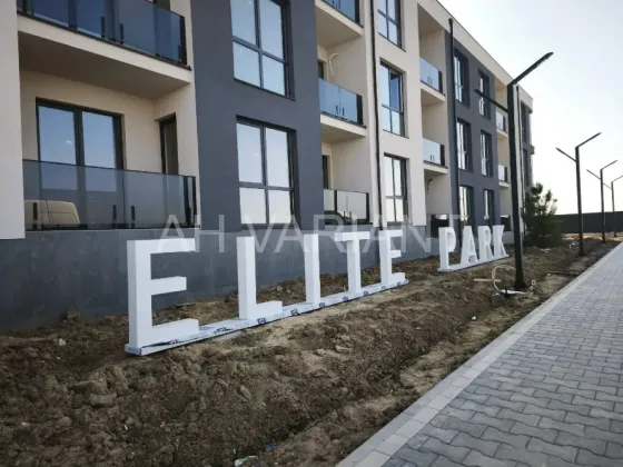 For sale 1-room Apartment 39 sq.m Волошкова 32 Storozhnytsia