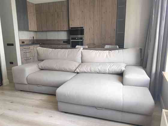 Оренда Квартира 1-кімнатна, 20/25 поверх на ул. Заречная Київ