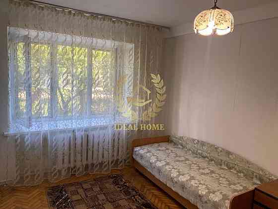 Продаж Квартира 2-кімнатна на Милютенко ул., 28А Київ