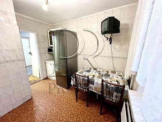 Оренда Квартира 2-кімнатна, 15/18 поверх на вул. Дніпровська набережна, 13 Київ