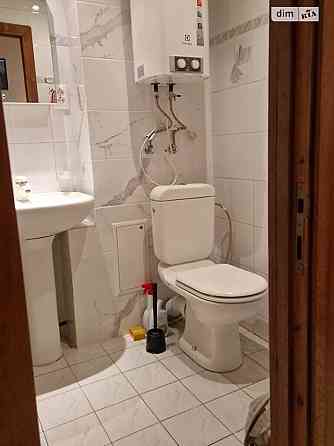 Продаж Квартира 2-кімнатна, 4/5 поверх на Саратовская, 642 Kiev