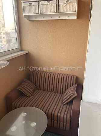 Продаж Будинок 2-кімнатний на Науки пр-т, 30 Kiev