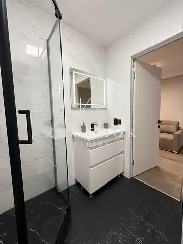 Продажа 2к Квартира 42.7 кв.м Рогальова узвіз 16А Днепр - изображение 1