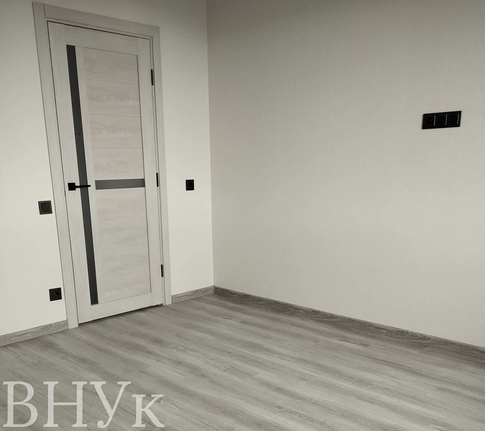 Продаж Квартира 1-кімнатна, 6/7 поверх на Богомольця Ужгород - фото 1