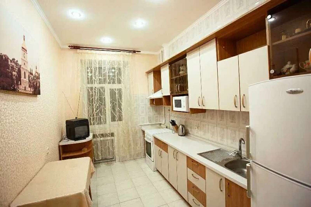 Оренда Квартира 2-кімнатна, 2/6 поверх на ул. Десятинная Киев - изображение 3