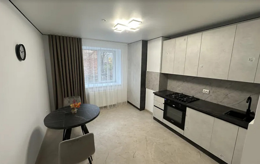 Продаж 2к квартири 74 кв. м на вул. Яреми Ternopil' - photo 5