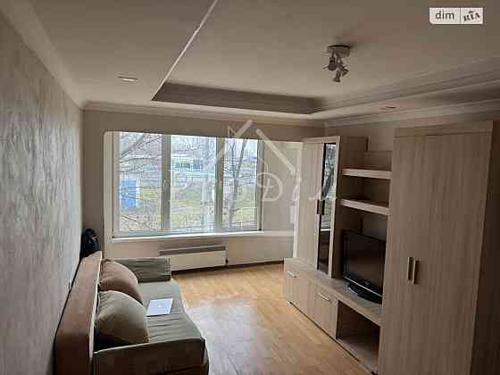 Продаж Квартира 1-кімнатна, 2/9 поверх на Левка Лукяненка вул. (Маршала Тимошенка), 1 Київ