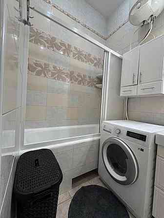 Оренда Квартира 2-кімнатна, 4/4 поверх на Жилянська, 34 Київ