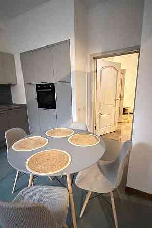 Продаж Квартира 4-кімнатна, 5/25 поверх на Дмитрівська вул., д. 69 Киев