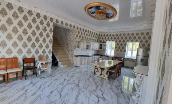 Продам 2-х этажный дом с ремонтом на п.Котовского Одеса