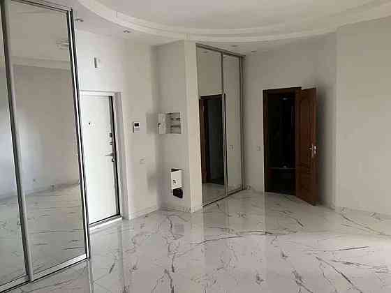 Оренда Квартира 3-кімнатна, 5/17 поверх на ул. Бульварно-Кудрявская Киев