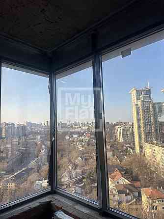 Продаж Квартира 4-кімнатна, 16/23 поверх на вул. Звіринецька Киев