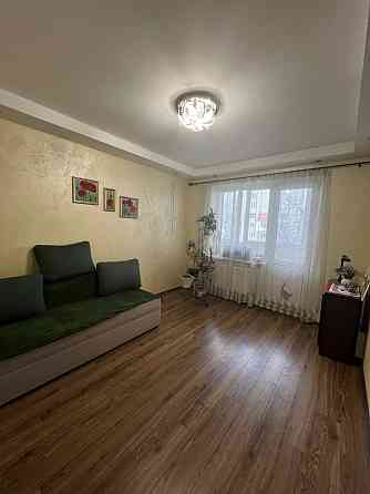 Продаж Квартира 4-кімнатна, 8/9 поверх на Стуса В. вул., 39 Ивано-Франковск