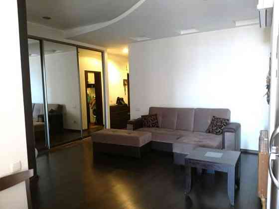 Оренда Квартира 1-кімнатна, 8/16 поверх на Тенистая ул., 9/12 Одесса