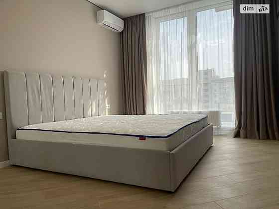 Оренда Квартира 1-кімнатна, 20/25 поверх на Ревуцького, 40Б Київ