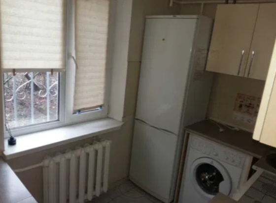 Оренда Квартира 1-кімнатна, 1/5 поверх на провулок Коломийский, 12 Київ