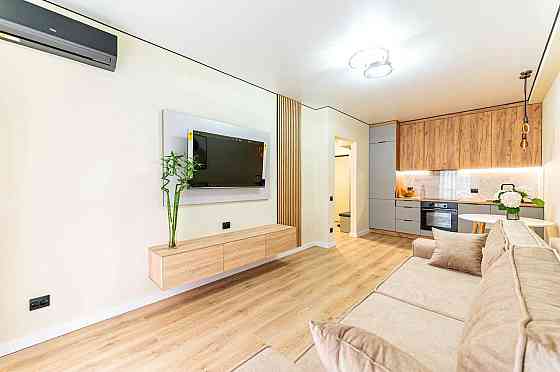 Продаж Квартира 1-кімнатна, 12/21 поверх на Максимовича Михайла вул., д. 24 Kiev