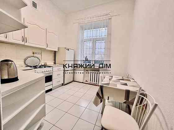 Оренда Квартира 2-кімнатна, 7/9 поверх на Крещатик ул. Киев