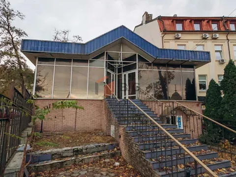 Здається    Чернівці Вокзальна (Гагаріна Юрія) вулиця Чернівці - фото 12