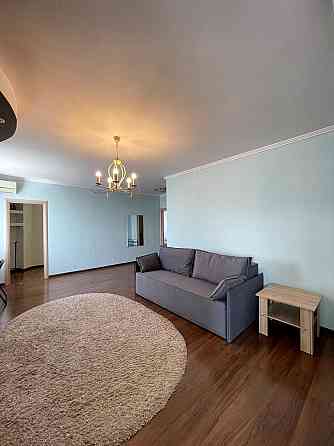 Продаж Квартира 2-кімнатна, 22/22 поверх на Володимира Івасюка вул., д. 53-Б Київ