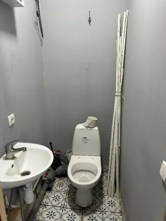 For rent Free Purpose Premises area 28 sq.m floor 1 Dnipro вул. Авіаційна, 32Б Dnipro