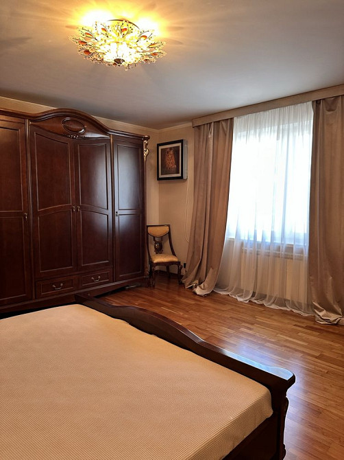 Продаж Квартира 2-кімнатна, 10/20 поверх на Дарницький вул., д. 8 Київ - фото 2