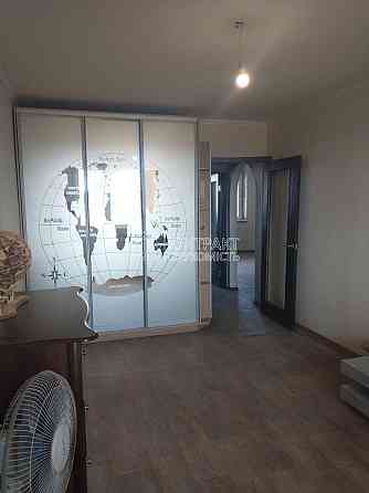 Продаж Квартира 3-кімнатна, 7/9 поверх на вул. Наталії Ужвій Харьков