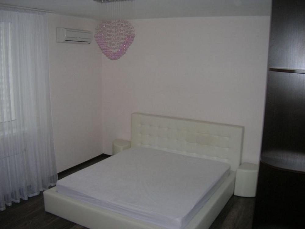 Оренда Квартира 3-кімнатна, 13/25 поверх Киев - изображение 2