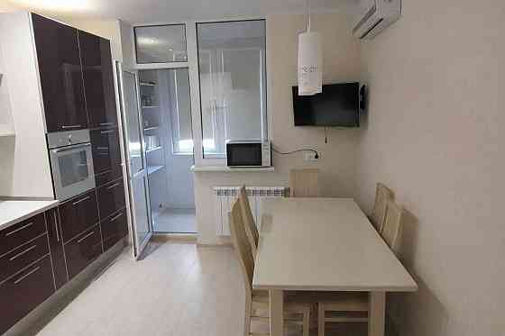 Продаж Квартира 3-кімнатна, 20/25 поверх на Єлизавети Чавдар вул., д. 13 Киев