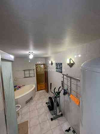 Продаж Квартира 4-кімнатна, 2/5 поверх на вул. Бучми Kharkiv