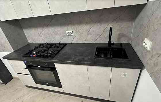 Продаж 2к квартири 74 кв. м на вул. Яреми Тернополь