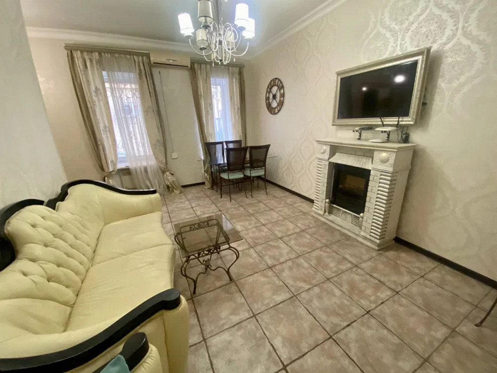 Продаж Квартира 3-кімнатна, 1/3 поверх на Маразлиевская ул., 5 Одесса - изображение 1