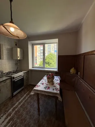 For rent 3-room Apartment 66 sq.m Проскурівського підпілля Khmel'nyts'kyy