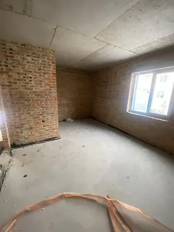 Продаж 2-поверховий   120 кв.м 4 кімн. на Кулика і Гудачека (Макарова) вулиця Рівне - фото 2