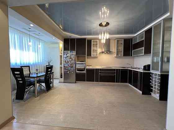 Продаж Квартира 1-кімнатна, 15/25 поверх на Голосіївська вул., д. 13 Киев