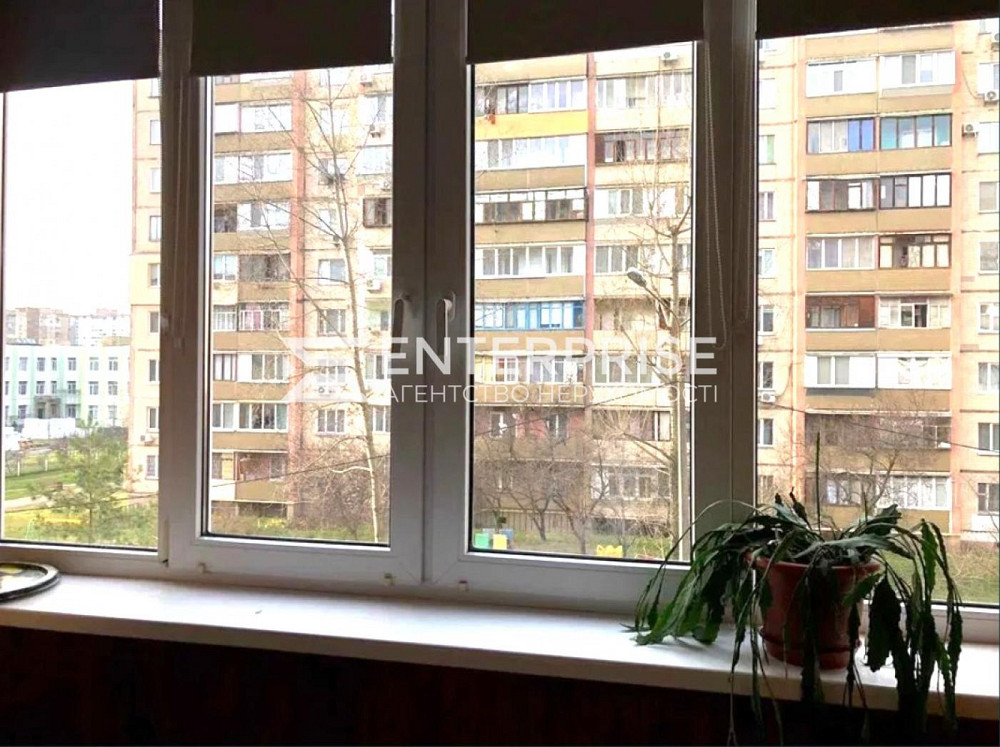 Продаж Квартира 1-кімнатна, 3/9 поверх на вул. Милославская Київ - фото 4
