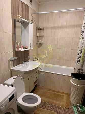 Продаж Квартира 1-кімнатна, 3/7 поверх на Любомира Гузара пр-т, 20А Киев