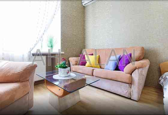 Оренда Будинок 2-кімнатний на Шевченка Тараса бул., 6 Київ