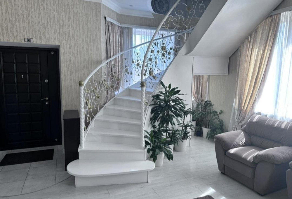 Продам гарний 2-поверховий будинок на Котовського в Золотому трикутнику Одеса - фото 3