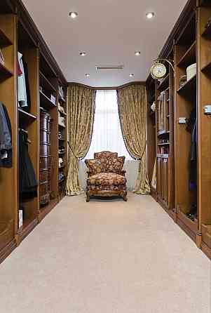 Продаж Квартира 4-кімнатна, 4/23 поверх на Кловський узвіз вул., д. 5 Киев