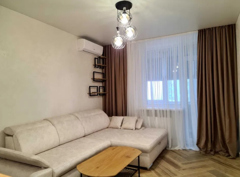 Оренда Квартира 3-кімнатна, 17/27 поверх на Варненская ул., 29 Одесса - изображение 1