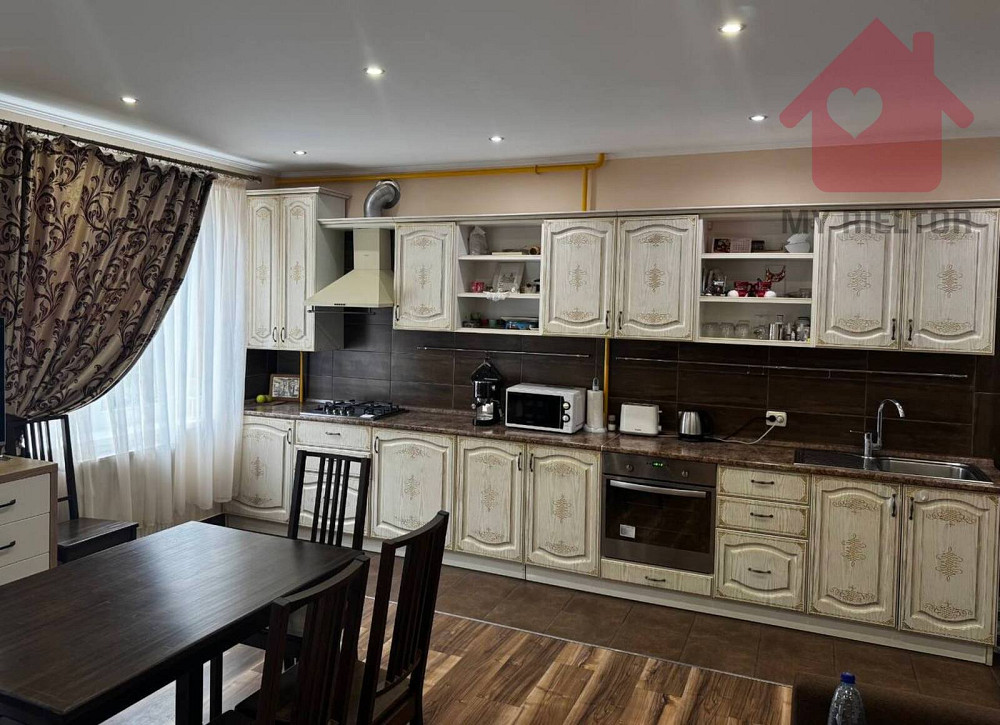 Продаж Квартира 1-кімнатна, 1/5 поверх на Лінтура П. Ужгород - изображение 1