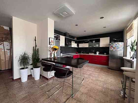 Продаж Квартира 3-кімнатна, 6/17 поверх на Бажана, 12 Киев