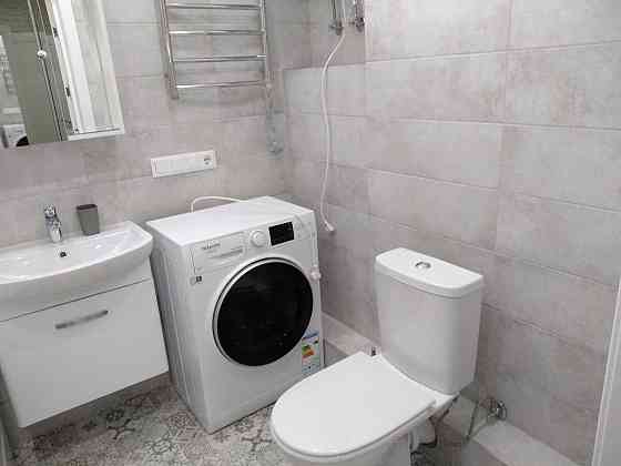 Оренда Квартира 1-кімнатна, 7/26 поверх на Харківське шосе, 188 Київ