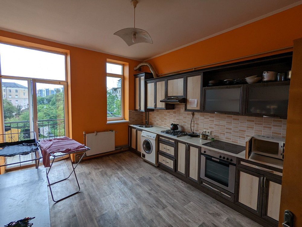 Продаж Квартира 6-кімнатна, 3/3 поверх на вул. Матейки Івано-Франківськ - фото 3