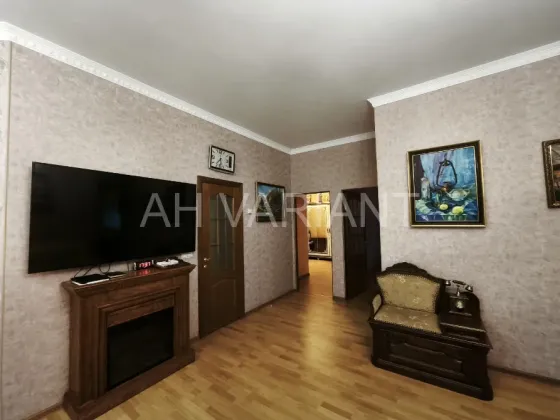 Продажа 3к Квартира 89 кв.м Возз'днання 17 Ужгород